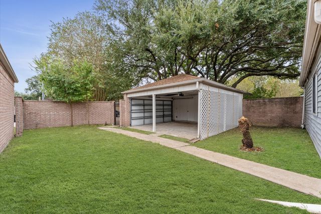 16218 Olive Glen Drive, Houston, TX 77082