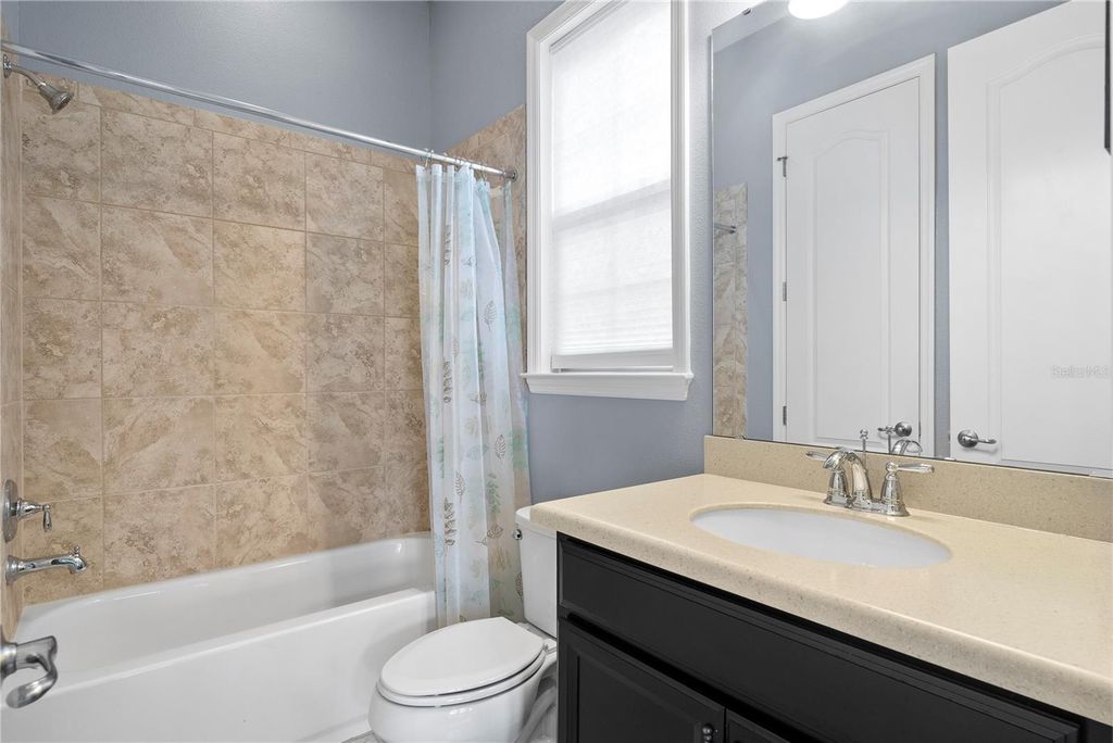 Image 8 of property listing at 7560 BLUE QUAIL LANE, Orlando, FL 32835