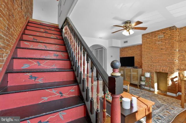 535 E GIRARD AVE, Philadelphia, PA 19125