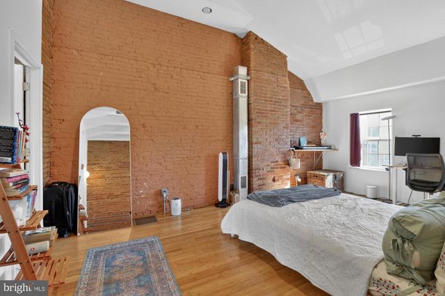 535 E GIRARD AVE, Philadelphia, PA 19125