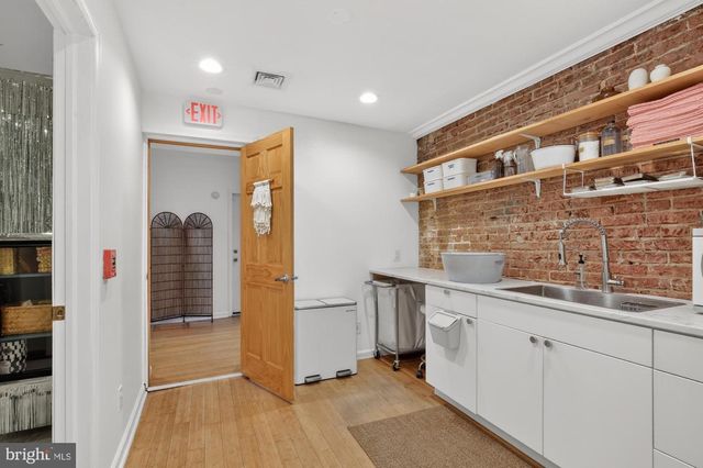 535 E GIRARD AVE, Philadelphia, PA 19125