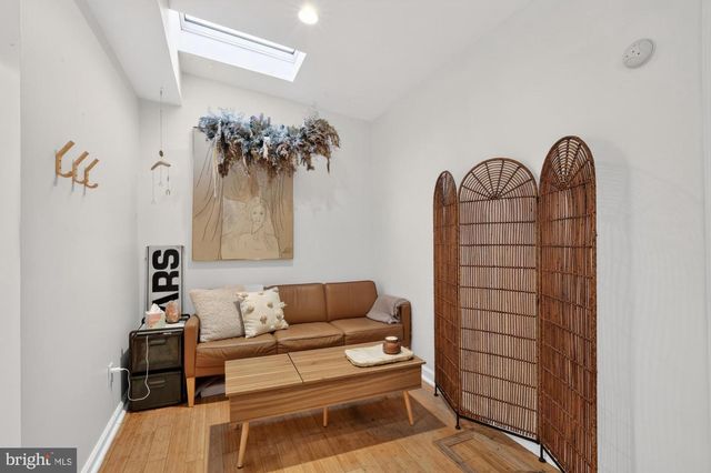 535 E GIRARD AVE, Philadelphia, PA 19125