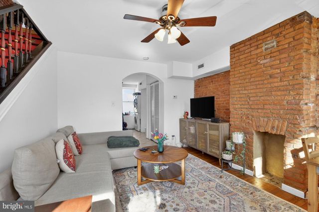 535 E GIRARD AVE, Philadelphia, PA 19125