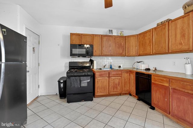 535 E GIRARD AVE, Philadelphia, PA 19125