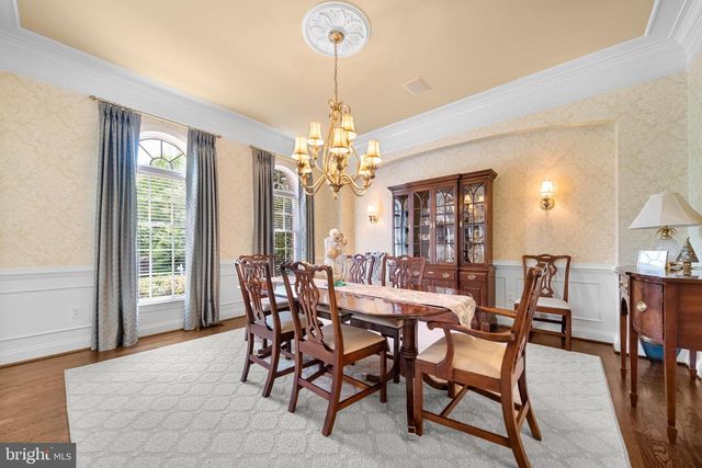 1090 MILL FIELD CT, Great Falls, VA 22066