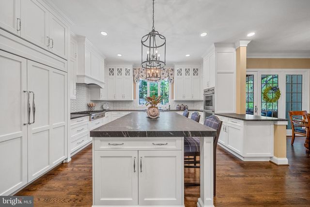 1090 MILL FIELD CT, Great Falls, VA 22066