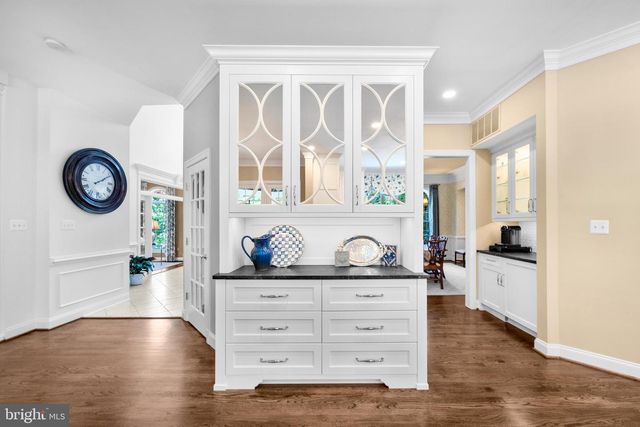 1090 MILL FIELD CT, Great Falls, VA 22066