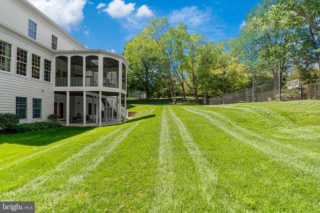 1090 MILL FIELD CT, Great Falls, VA 22066