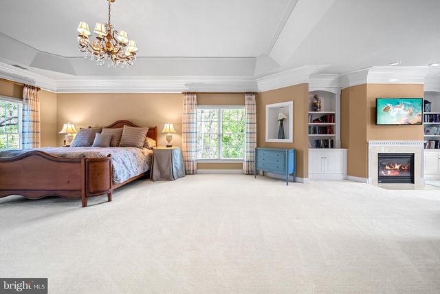 1090 MILL FIELD CT, Great Falls, VA 22066