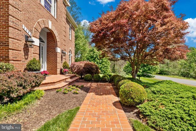 1090 MILL FIELD CT, Great Falls, VA 22066