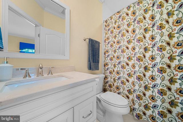 1090 MILL FIELD CT, Great Falls, VA 22066