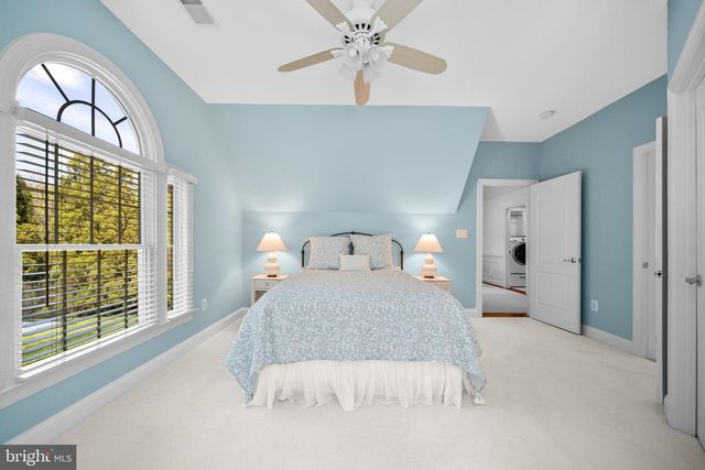 1090 MILL FIELD CT, Great Falls, VA 22066