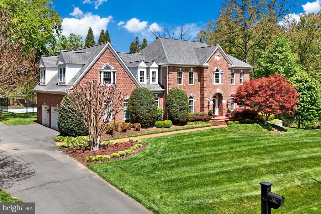 1090 MILL FIELD CT, Great Falls, VA 22066