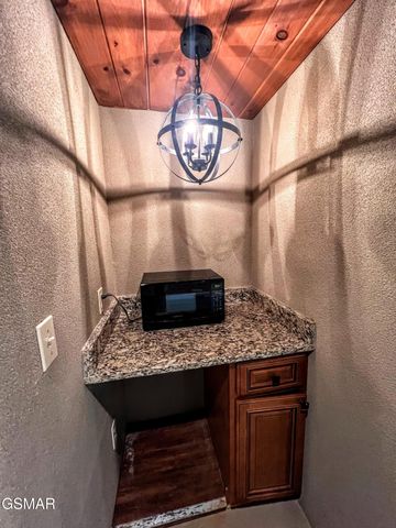 1117 Anastasia Way, Gatlinburg, TN 37738