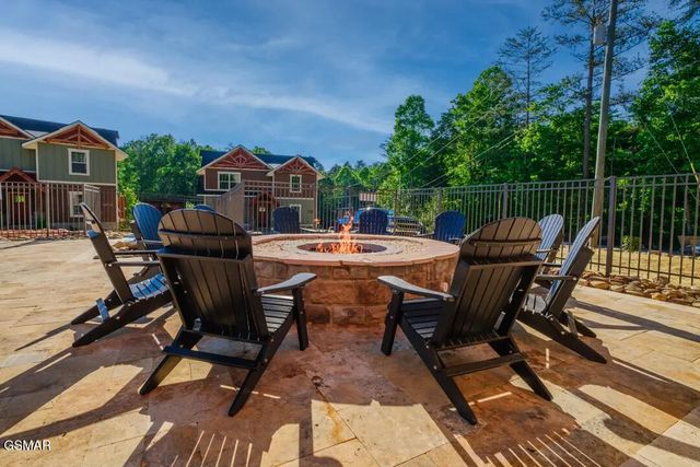 1117 Anastasia Way, Gatlinburg, TN 37738