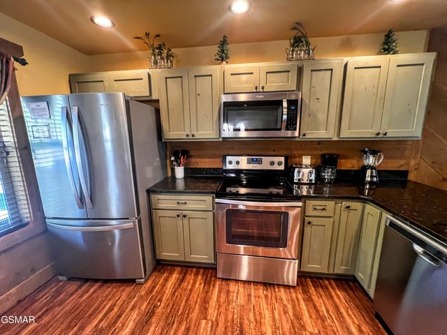 1117 Anastasia Way, Gatlinburg, TN 37738