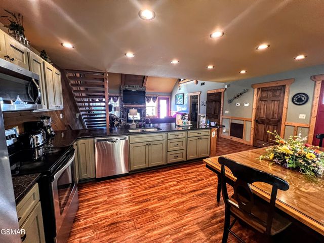 1117 Anastasia Way, Gatlinburg, TN 37738