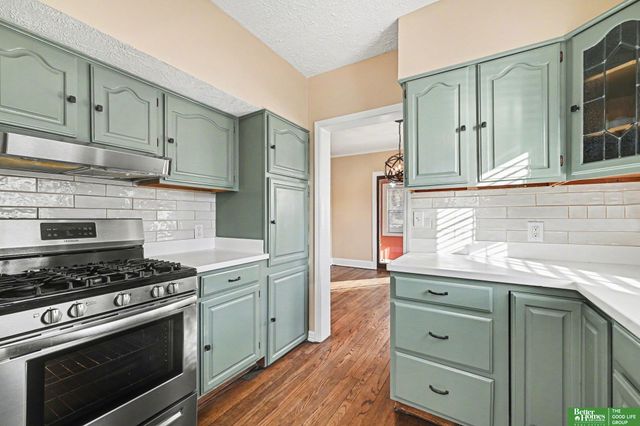 5855 William Street, Omaha, NE 68106