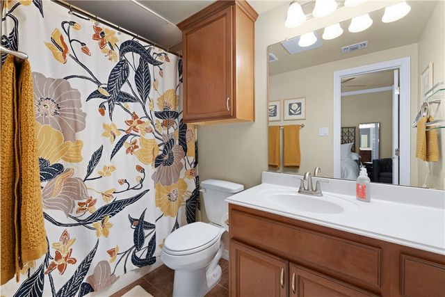 1198 Jones Butler Road 709, College Station, TX 77840