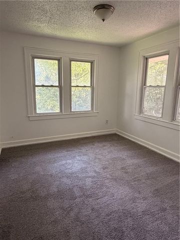 337 N 34th Street, Kansas City, KS 66102