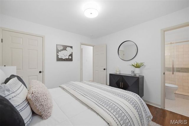1110 Hallwood Drive, Florissant, MO 63033