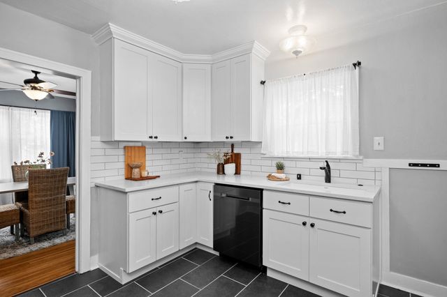 207 W 27TH Ave, Spokane, WA 99203