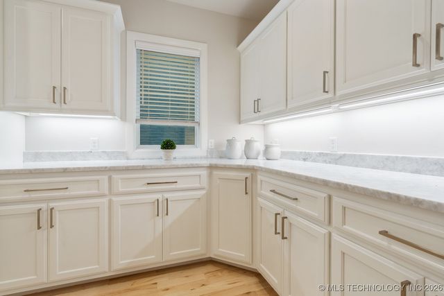 5809 E 126th Place S, Tulsa, OK 74008