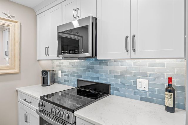 26 Vineyard View Lane UNIT 26, Mashpee, MA 02649