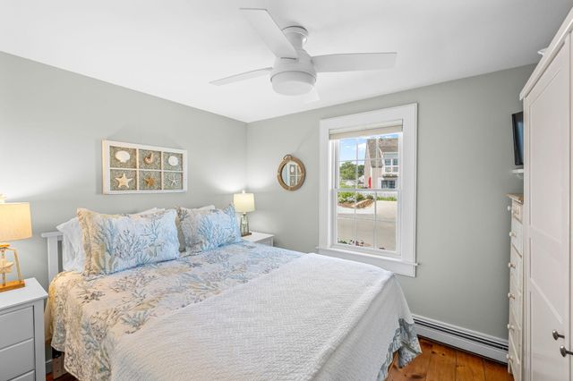 26 Vineyard View Lane UNIT 26, Mashpee, MA 02649