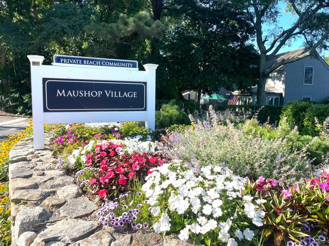 26 Vineyard View Lane UNIT 26, Mashpee, MA 02649