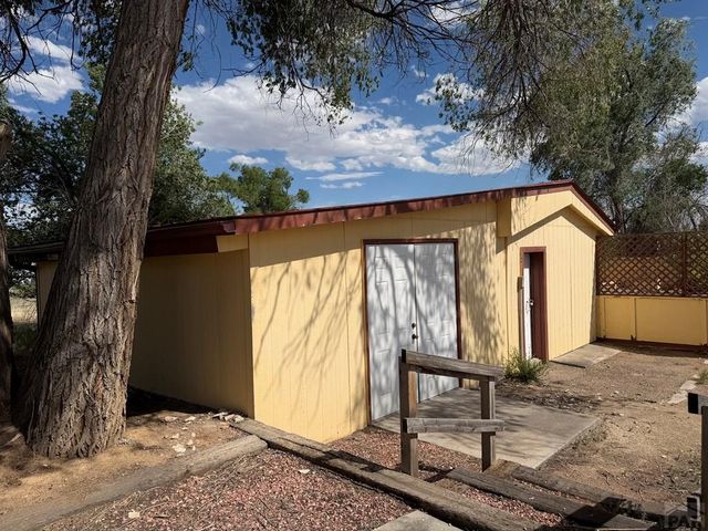 1055 3rd St, Penrose, CO 81240