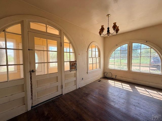 1055 3rd St, Penrose, CO 81240