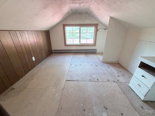 1055 3rd St, Penrose, CO 81240