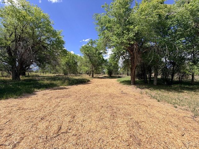 1055 3rd St, Penrose, CO 81240