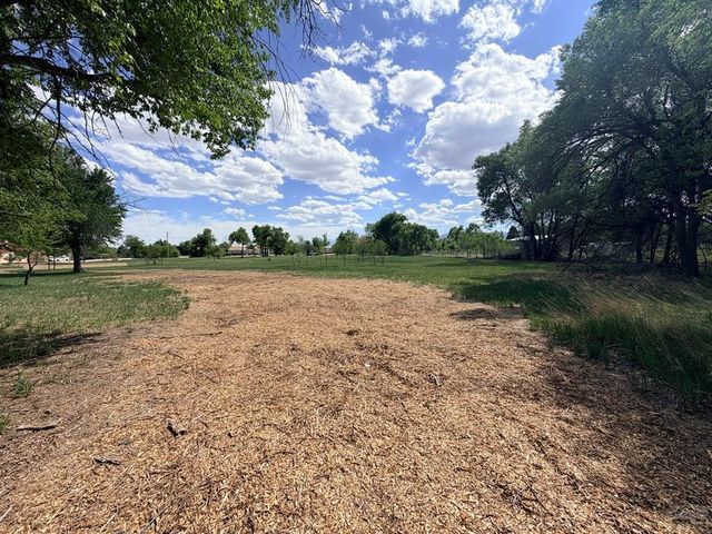1055 3rd St, Penrose, CO 81240