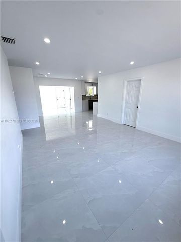 17860 SW 110th Ct, Miami, FL 33157