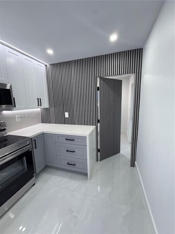 17860 SW 110th Ct, Miami, FL 33157