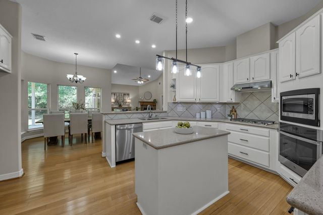 9606 Miller Road, Magnolia, TX 77354