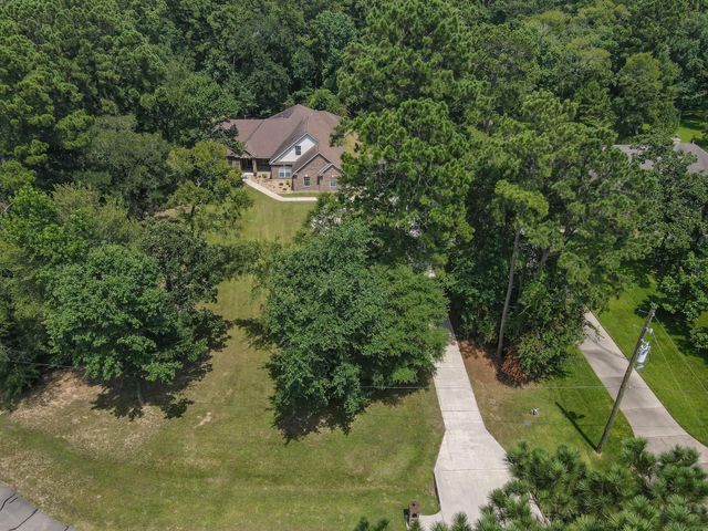 9606 Miller Road, Magnolia, TX 77354