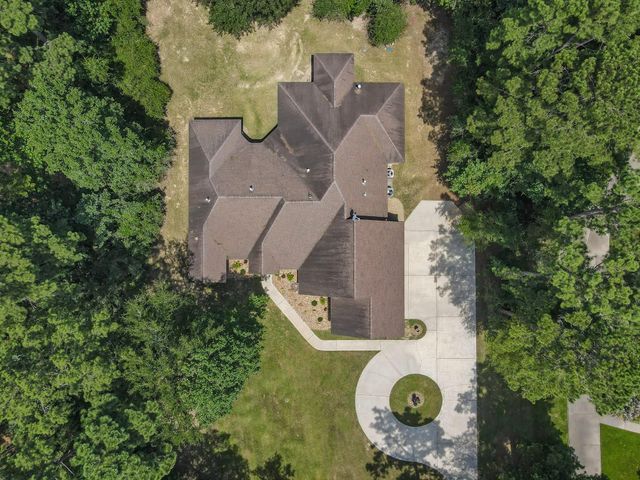 9606 Miller Road, Magnolia, TX 77354