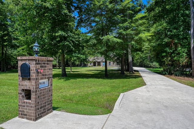9606 Miller Road, Magnolia, TX 77354