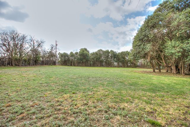 31 Garden Road, San Angelo, TX 76903