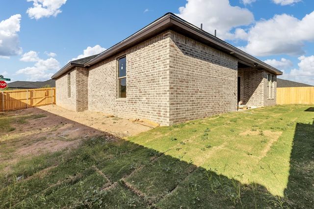 2608 Beachwood St, Midland, TX 79706