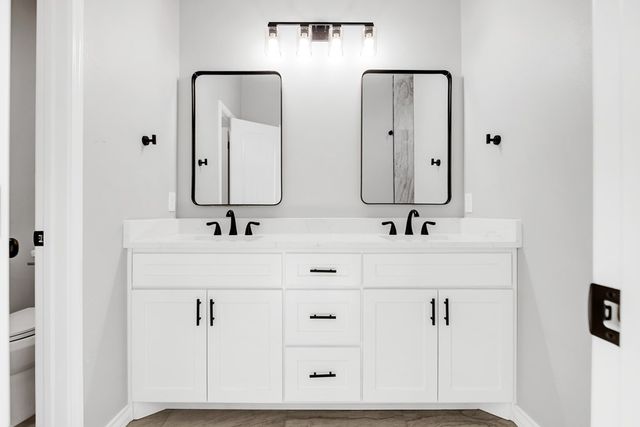 2608 Beachwood St, Midland, TX 79706