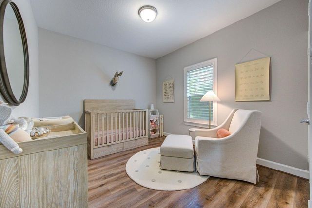 911 W 35th Street D, Houston, TX 77018
