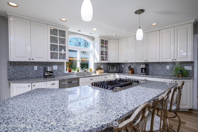 29 Terence Drive, Manalapan, NJ 07726