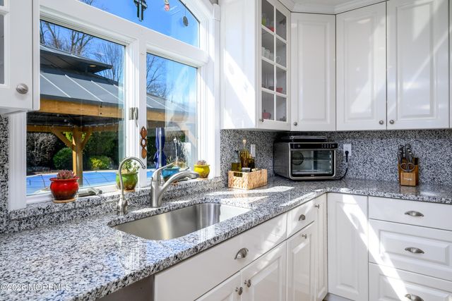 29 Terence Drive, Manalapan, NJ 07726