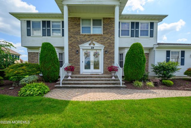 29 Terence Drive, Manalapan, NJ 07726