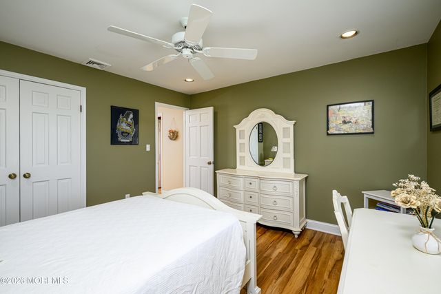 29 Terence Drive, Manalapan, NJ 07726