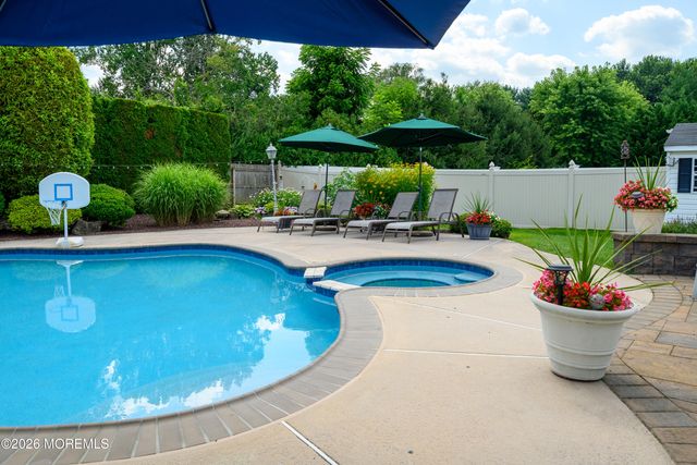 29 Terence Drive, Manalapan, NJ 07726